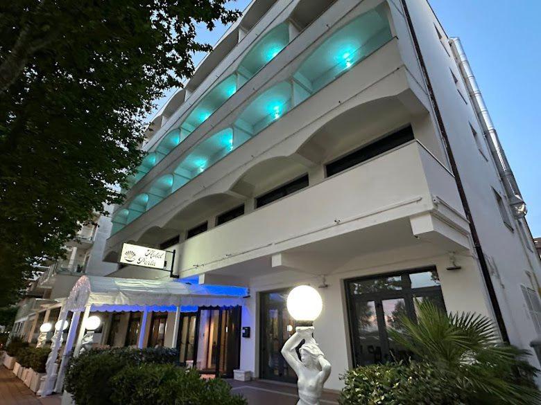 All’asta l’hotel Perla di via Cavour: per acquistarlo ci vogliono 894mila euro