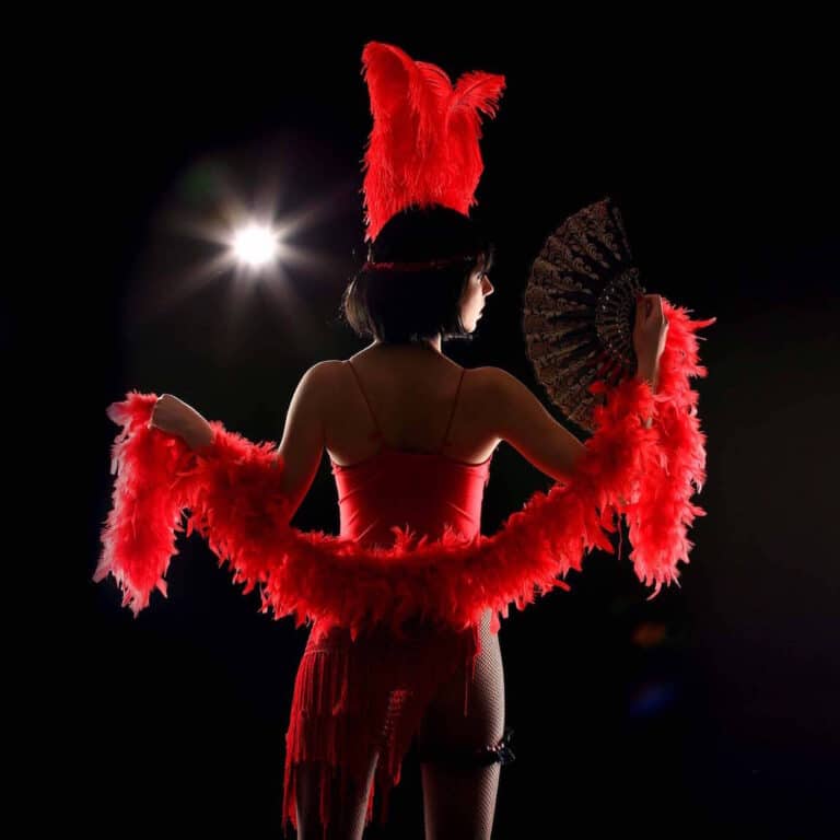 Domani sera al Mamì le “debuttanti” del burlesque