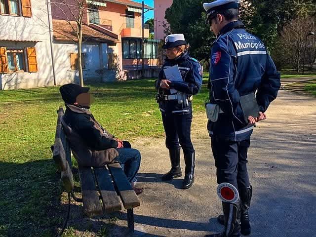 Identificati tre disperati che occupavano abusivamente una colonia