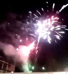 Sala come Fuorigrotta: a mezzanotte parte lo show dei fuochi (vedi video)