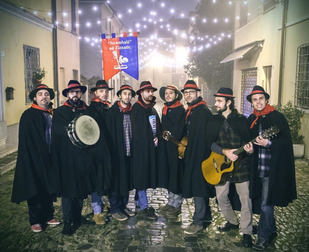 Torna la Pasquella itinerante dei Strambalé ad Ziznatic
