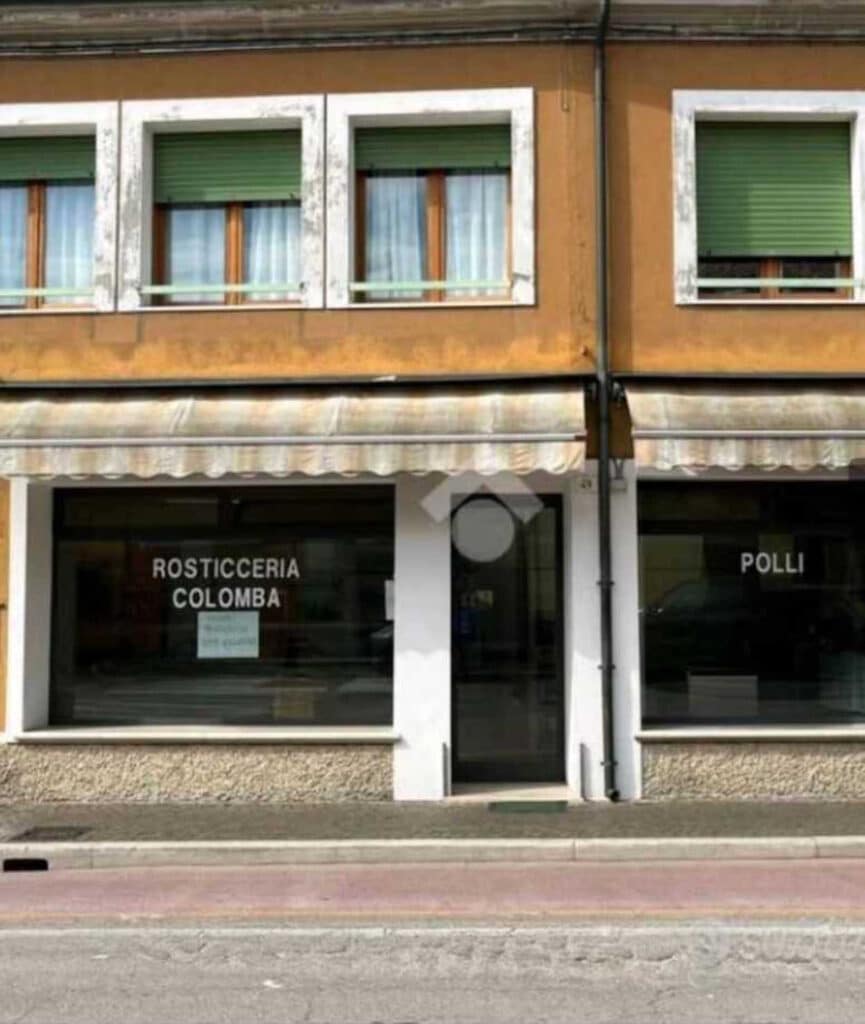 In vendita per 40mila euro la celebre rosticceria “Colomba”