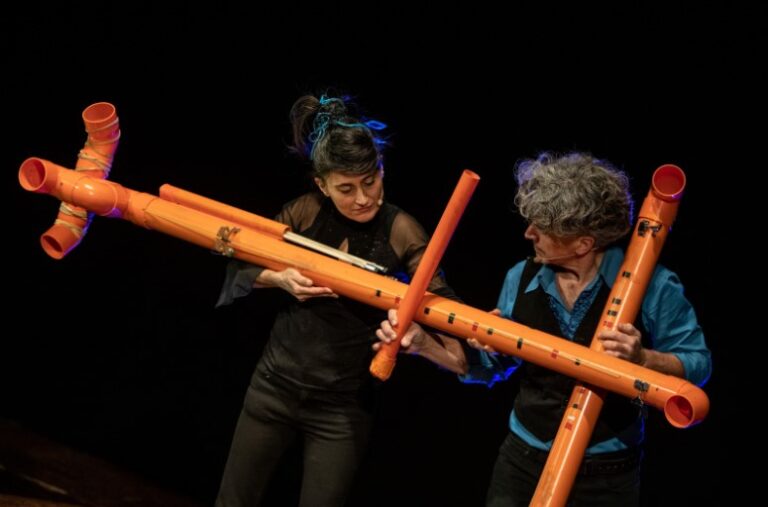 Sciroppo di teatro, al Comunale arriva il circo con sonata per tubi