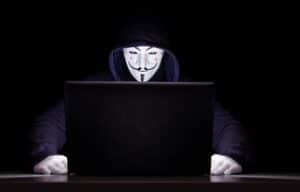 Gli hackers filorussi “Noname” colpiscono i siti web dei comuni italiani