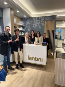 Un “cin cin” con il sindaco riaccende l’Ottica Fantini