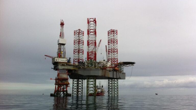 Imu sulle piattaforme Eni, una partita da oltre 26 milioni di euro: 10 anni di ricorsi e sentenze