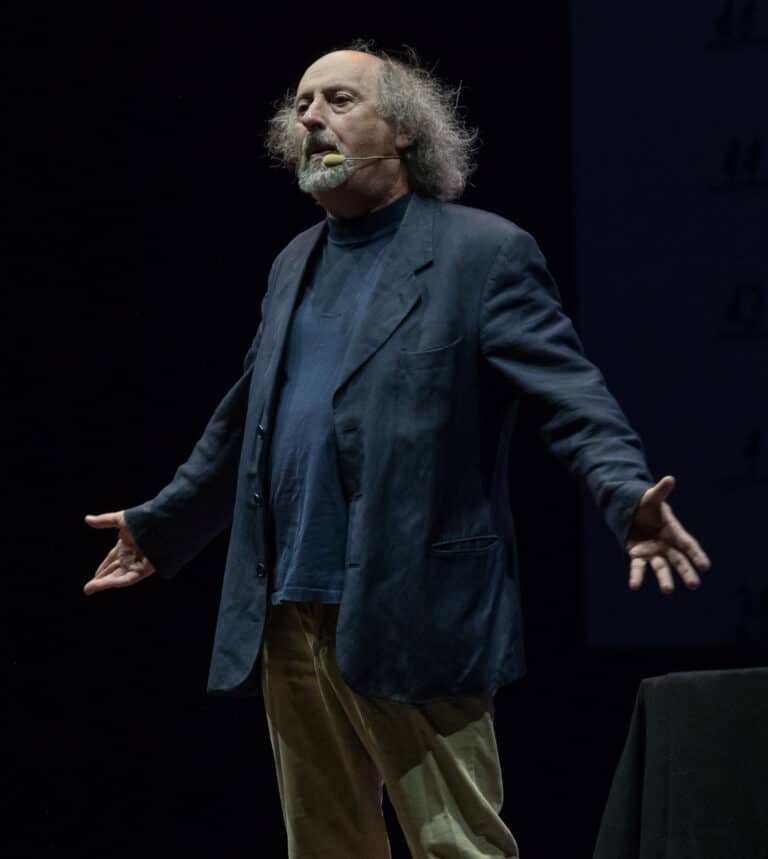 Antonio Cornacchione, tra genio e follia c’è… l’Olivetti