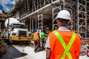 Ispettorato del lavoro in cinque cantieri di Cesenatico: piovono sanzioni