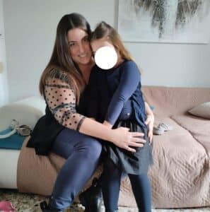 Addio a una giovane mamma: ci lascia a soli 34 anni Zuena Perretta