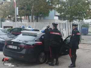 Carabinieri aggrediti: record di denunce per il “ribelle” della Caritas