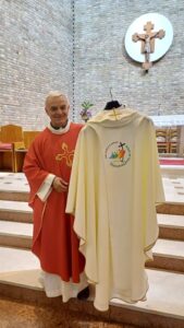 Fedeli in festa per il 40° anniversario di sacerdozio di don Giovanni Barduzzi