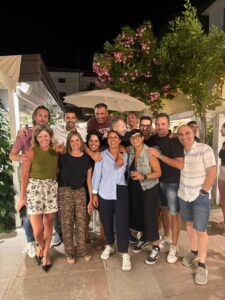 Dopo 42 anni la cena di classe della prima elementare della “Ada Negri”