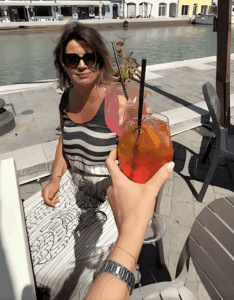 Esclusivo – Le vacanze a Cesenatico della madre di Harry Style (il video)