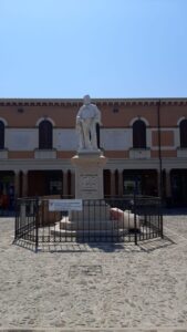 Giuseppe Garibaldi si è rifatto il look 140 anni dopo