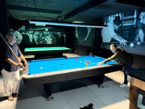 La sfida al campionissimo inaugura la nuova sala da biliardo di Cesenatico