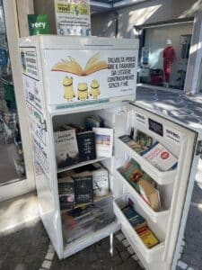 Libri gratis? Sul lungomare arriva il Biblio-frigo