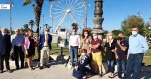 Il defibrillatore torna in piazza Costa grazie a “I Bambini al Primo Posto”