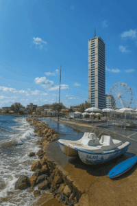 Romagna sott’acqua: per colpa dell’erosione entro il 2070 rischiamo di perdere il 30% dei turisti