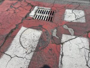 Ciclabile di via Cesenatico, il Comune risponde alla petizione: “Subito controlli per scongiurare pericoli”