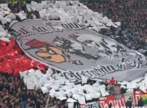 In Europa League la curva dello Stoccarda celebra i 15 anni di gemellaggio con il Cesena