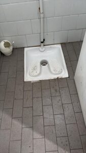 “Il bagno del cimitero ha la turca e non è accessibile ai disabili”