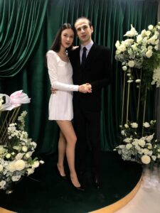Sposarsi sotto le bombe: fiori d’arancio in Ucraina per “Giampi” Baldisserri