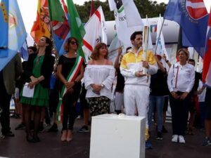 La fiamma olimpica a Cesenatico: tra i tedofori una “vecchia conoscenza”