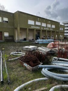 Ex colonia CIF, degrado sul lungomare: la cartolina peggiore prima dell’estate