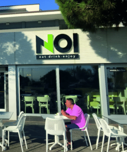 Il bar Noi di Cesenatico cambia proprietà: venduto a un imprenditore bolognese