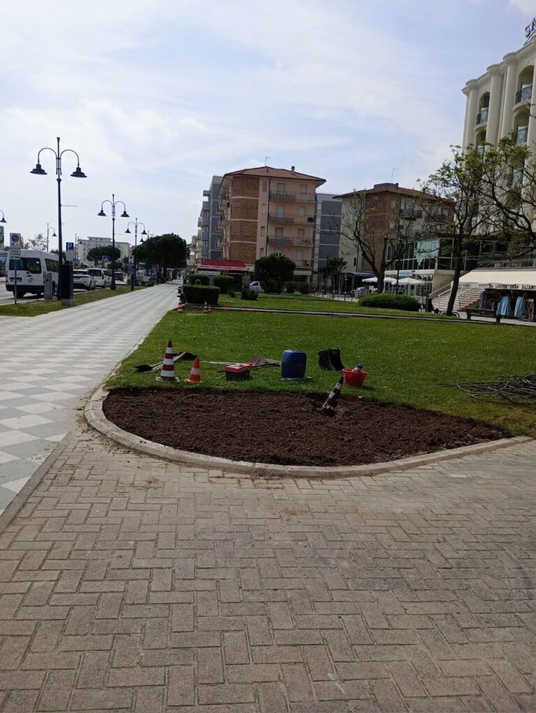 Nuova illuminazione ai Giardini al Mare: affidati i lavori
