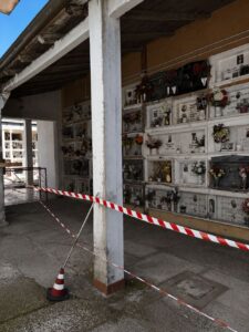 Cimitero di Sala, 243 loculi irraggiungibili dai familiari