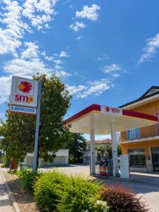 La benzina dei veneziani debutta in Romagna: l’ex Tamoil di via Saffi diventa SMP