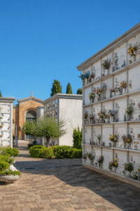 Cimitero di Sala, il Comune affida i lavori per i nuovi loculi
