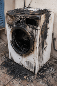 Incendio in albergo, scatta l’ordinanza del Comune