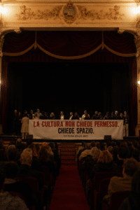 Teatro Comunale, la cultura chiede spazio: l’appello di Officina delle Arti diventa un caso politico