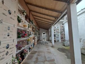 Cimitero di Sala, area di nuovo agibile: proseguono i lavori sulla tettoia