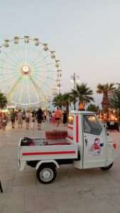 I burattini tornano in Piazza Costa: si apre l’estate dei bambini con Pulcinella