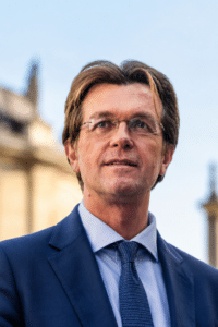 Forza Italia Emilia-Romagna, Vignali nuovo coordinatore regionale. Tassinari guiderà la Romagna