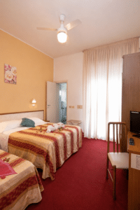 Dormire a Cesenatico con 18 euro a persona? Ecco la camera più economica della città