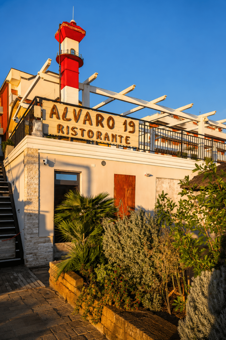 Lo dice Vanity Fair: il bagno Alvaro tra i migliori ristoranti sulla spiaggia della Riviera