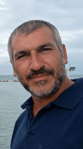 Interrotte le ricerche di Enrico Malgarini: il 53enne trovato morto nel camper a Cesenatico