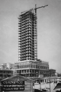 17 luglio 1958, il grattacielo che cambiò per sempre il volto di Cesenatico