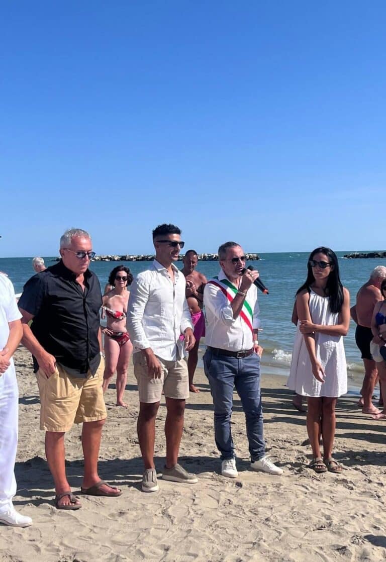 Gatteo Mare, lezioni di sicurezza in spiaggia contro il rischio annegamento