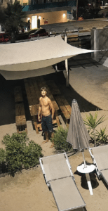 Raid vandalico nella notte a Villamarina: squarciati decine di giochi gonfiabili (i video)