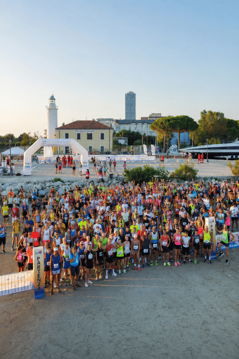 Cesenatico D.P. Run, centinaia all’alba per correre contro la violenza