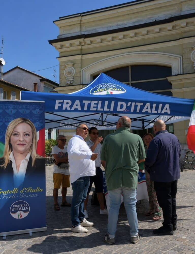 Fratelli d’Italia torna in piazza: sabato gazebo a Cesenatico