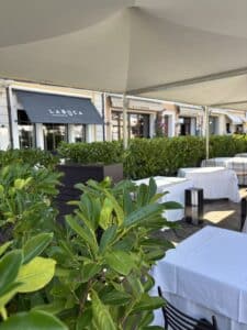 Le regole sui dehors e la bizzarra eccezione de “La Buca”: dubbi sulle siepi da 1,50m