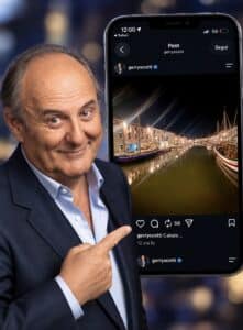 Cesenatico di notte conquista Gerry Scotti: spunta uno scatto dal Porto Canale