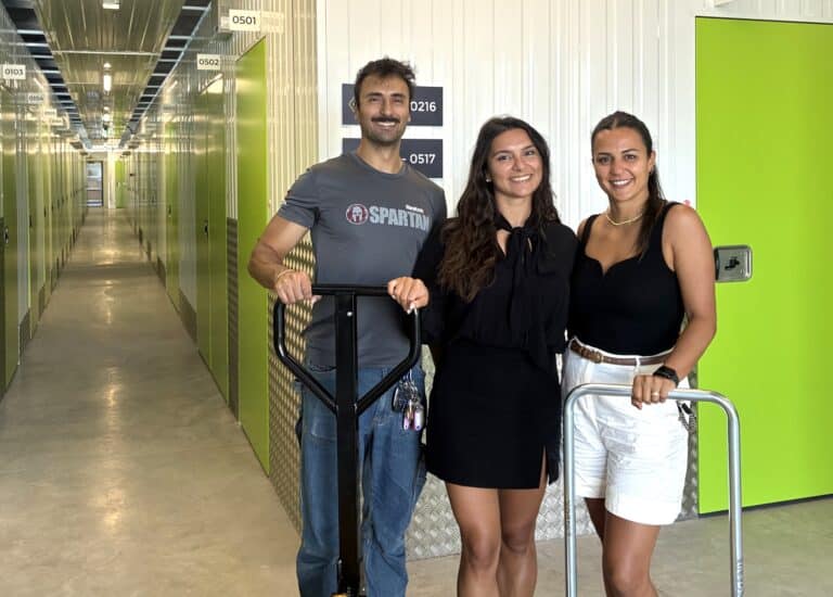 Ombrelloni, lettini e gazebo al sicuro: Sgabox diventa il deposito degli stabilimenti balneari