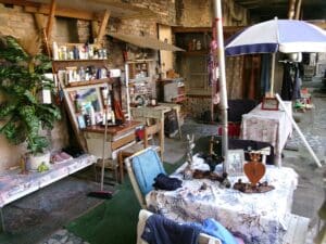 Come si può vivere per vent’anni in un rudere? La casa di “Pinto” nella colonia abbandonata